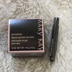 New! 💋 Mary Kay gel eyeliner 💋